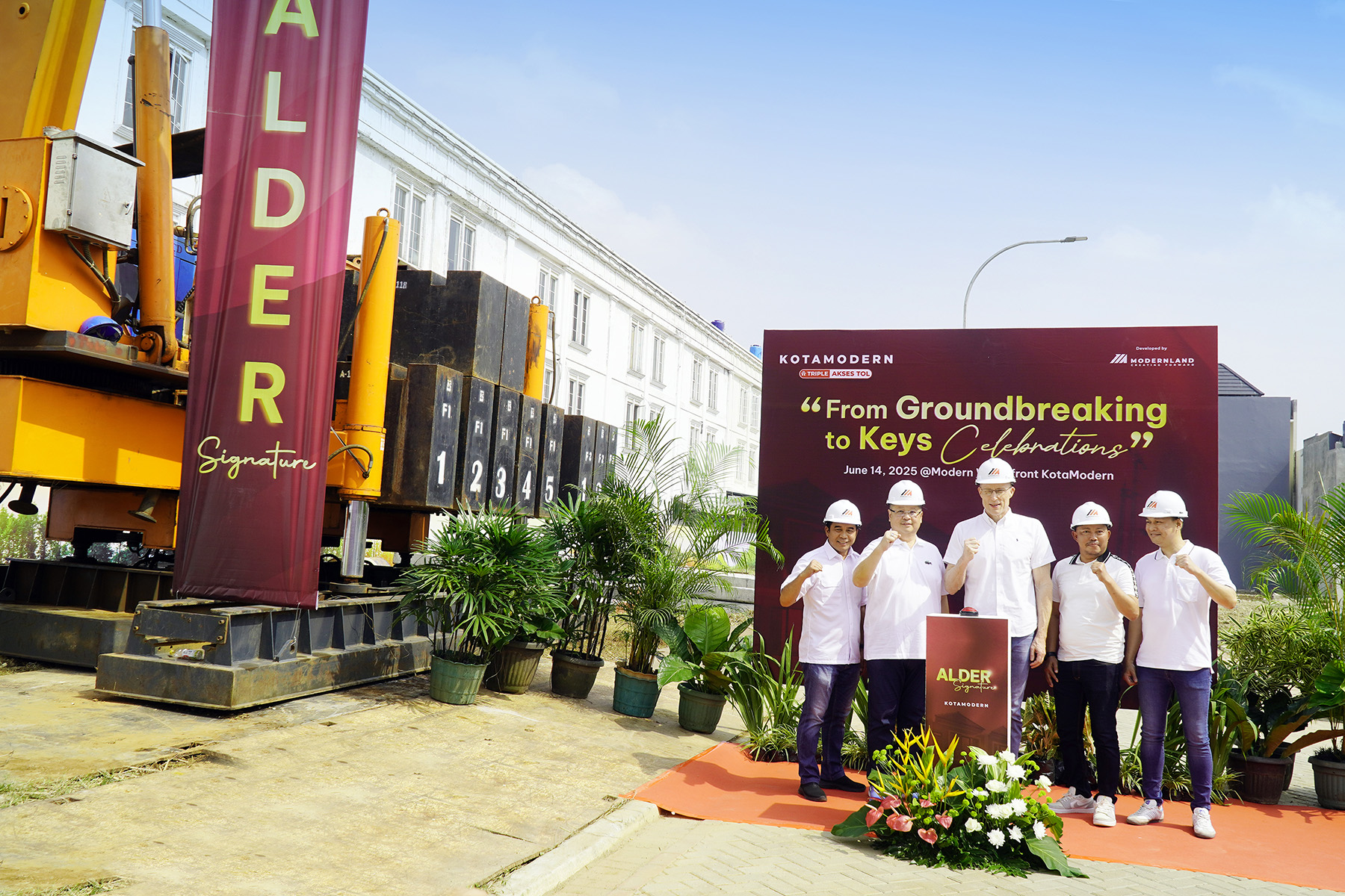 Modernland Realty Mulai Serah Terimakan Rumah Sekaligus Luncurkan Tipe Terbaru Alder Signature di Cluster Modern Waterfront Residence KotaModern
